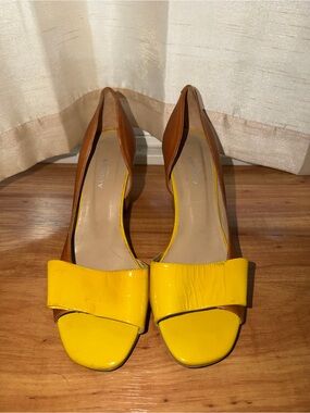 Audley London Yellow & Brown Open-Toe Pumps